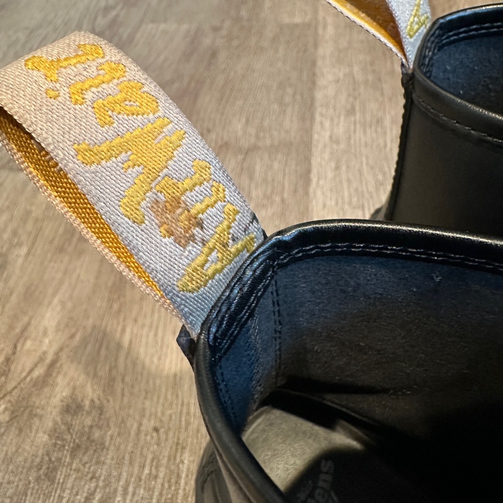 Dr Martens Vegan 1460 Boot Size 11 - Picture 13 of 13